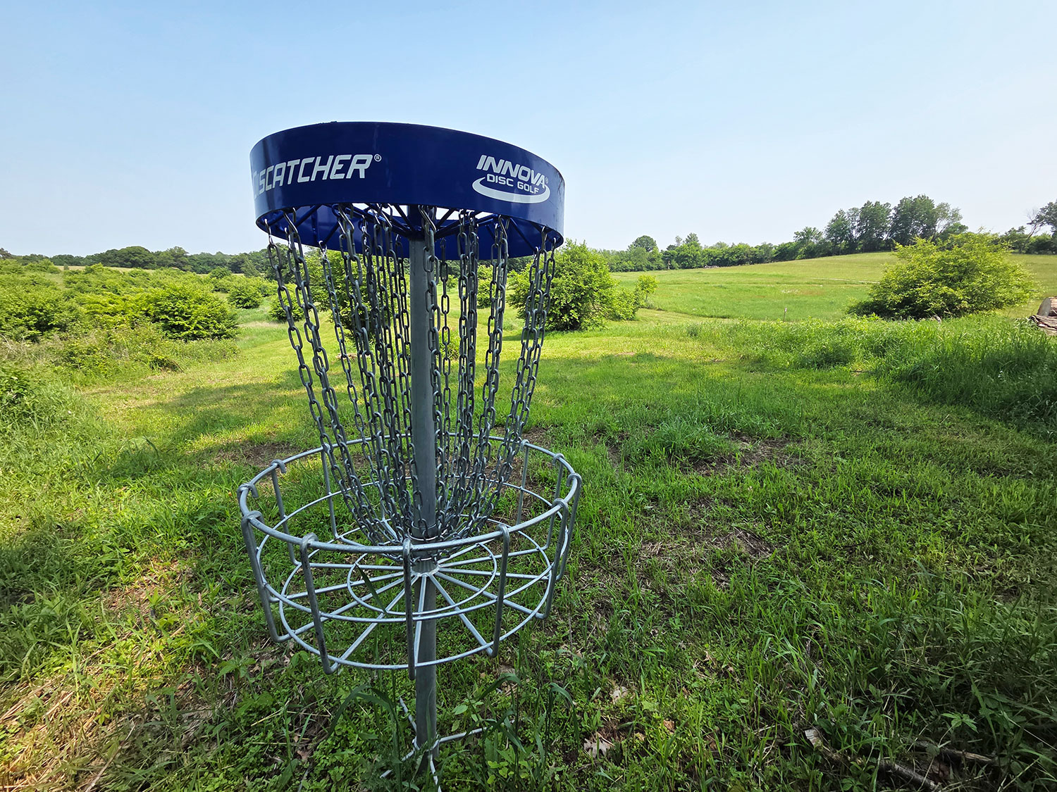 disc golf basket